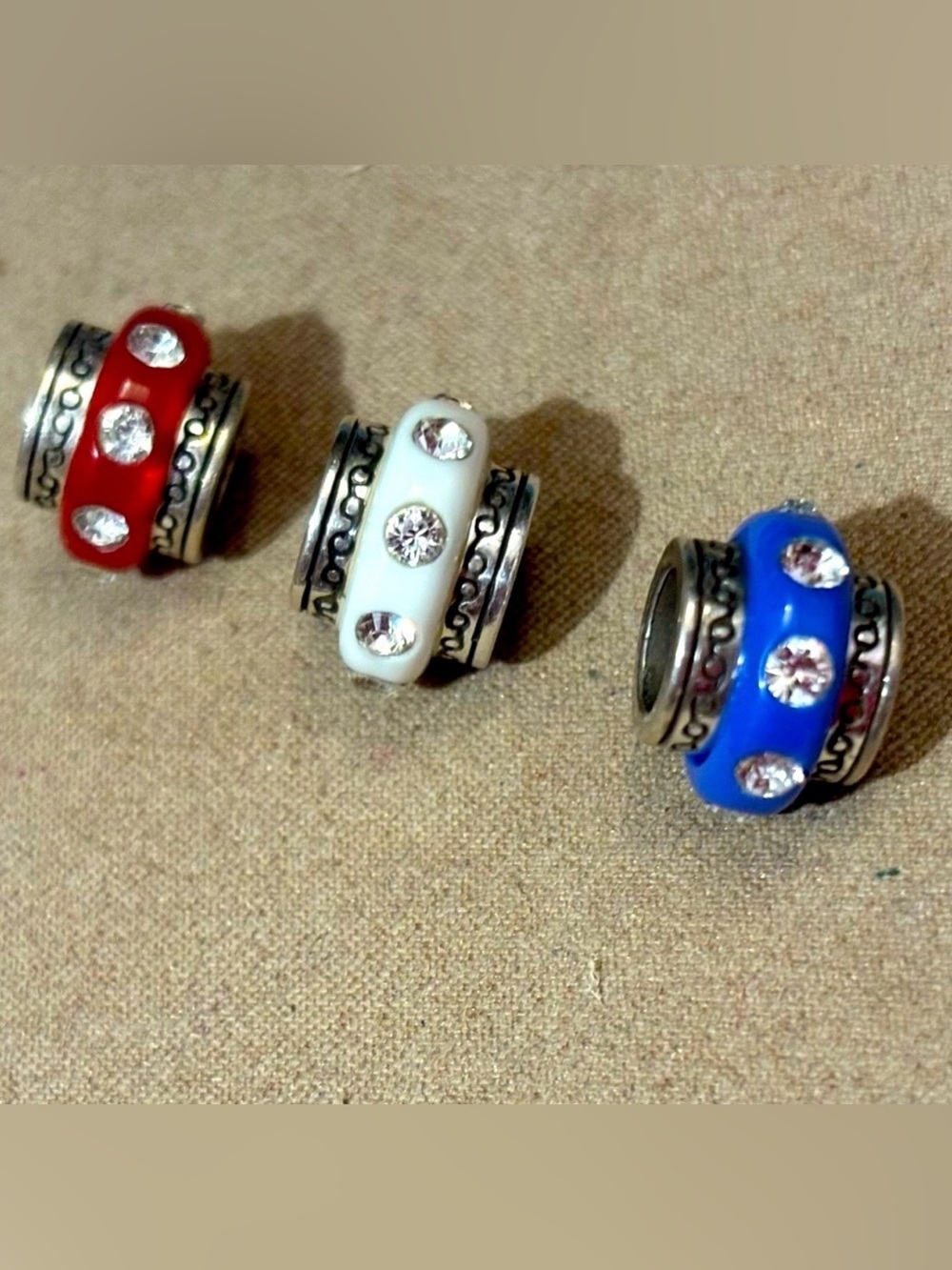 🇺🇸Listing! 3 Brighton Round Dazzle Spacers Red, white & blue Resin beads Retired